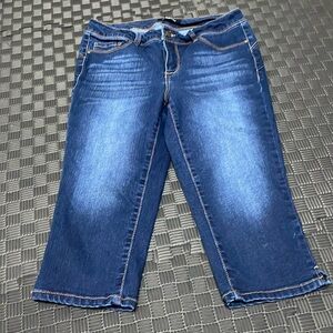 d.jeans  size 6 petite short cropped blue jeans
